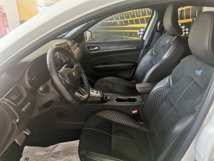 RENAULT ARKANA ESPRIT ALPINE 1.3 MHEV CVT 158CV foto 5