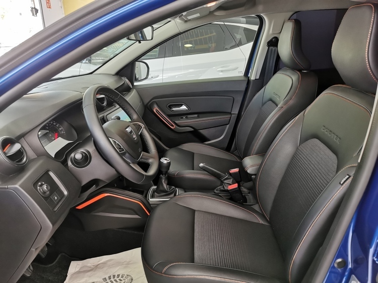 DACIA DUSTER SL EXTREME 1.3 TCE 140CV foto 4