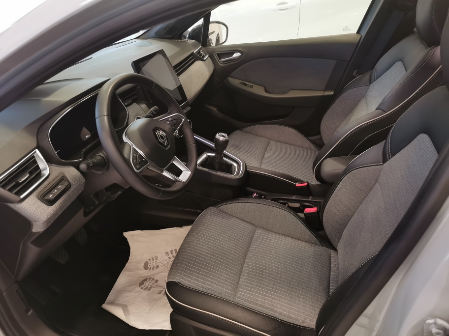RENAULT CLIO Techno miniatura 4