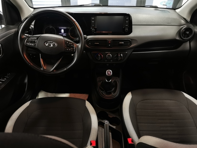 HYUNDAI i10 KLASS 1.0 65CV foto 6