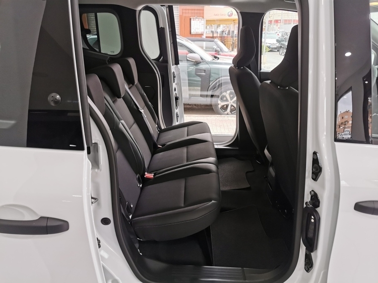 RENAULT KANGOO COMBI AUTHENTIC BLUE 1.5 DCI 95CV foto 5