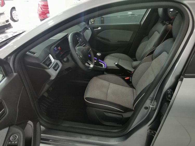 RENAULT CLIO TECHNO TCE 90CV foto 4