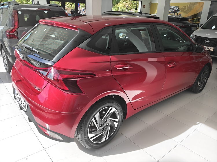 HYUNDAI i20 KLASS 1.0TGDI 100CV DCT foto 3